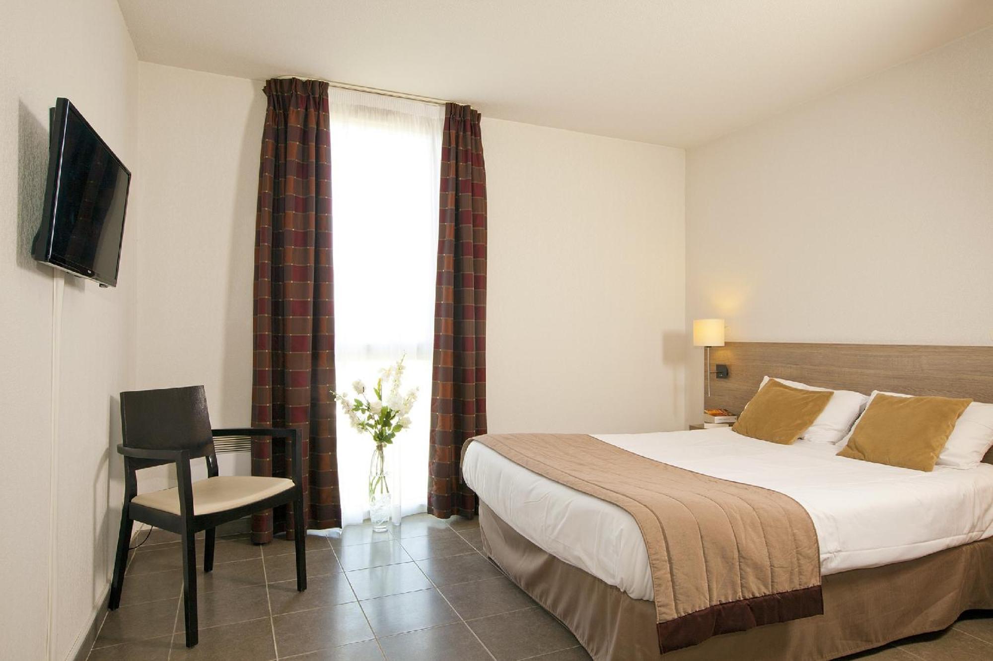 Apparthotel Sejours & Affaires Manosque Room photo