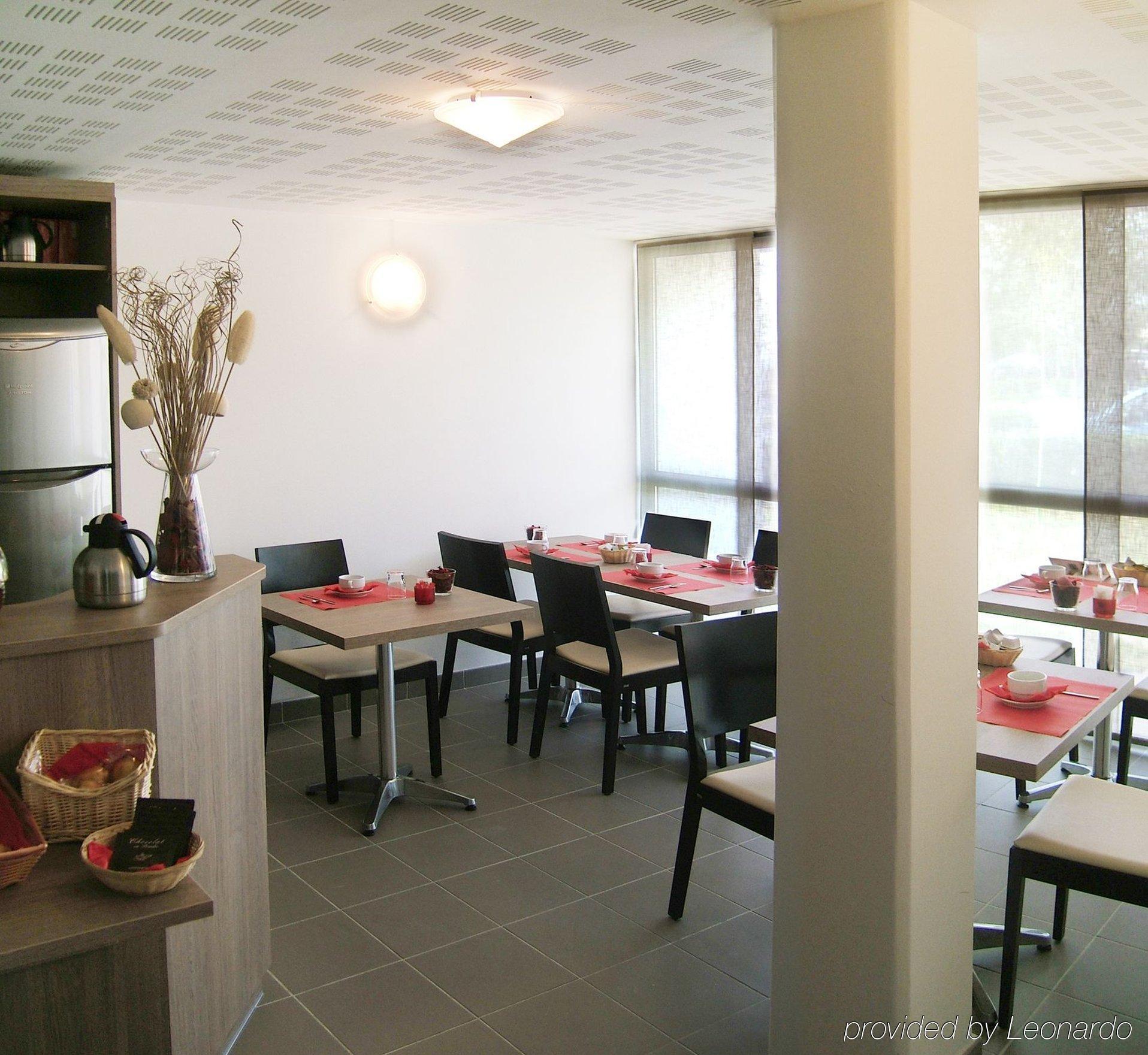 Apparthotel Sejours & Affaires Manosque Exterior photo
