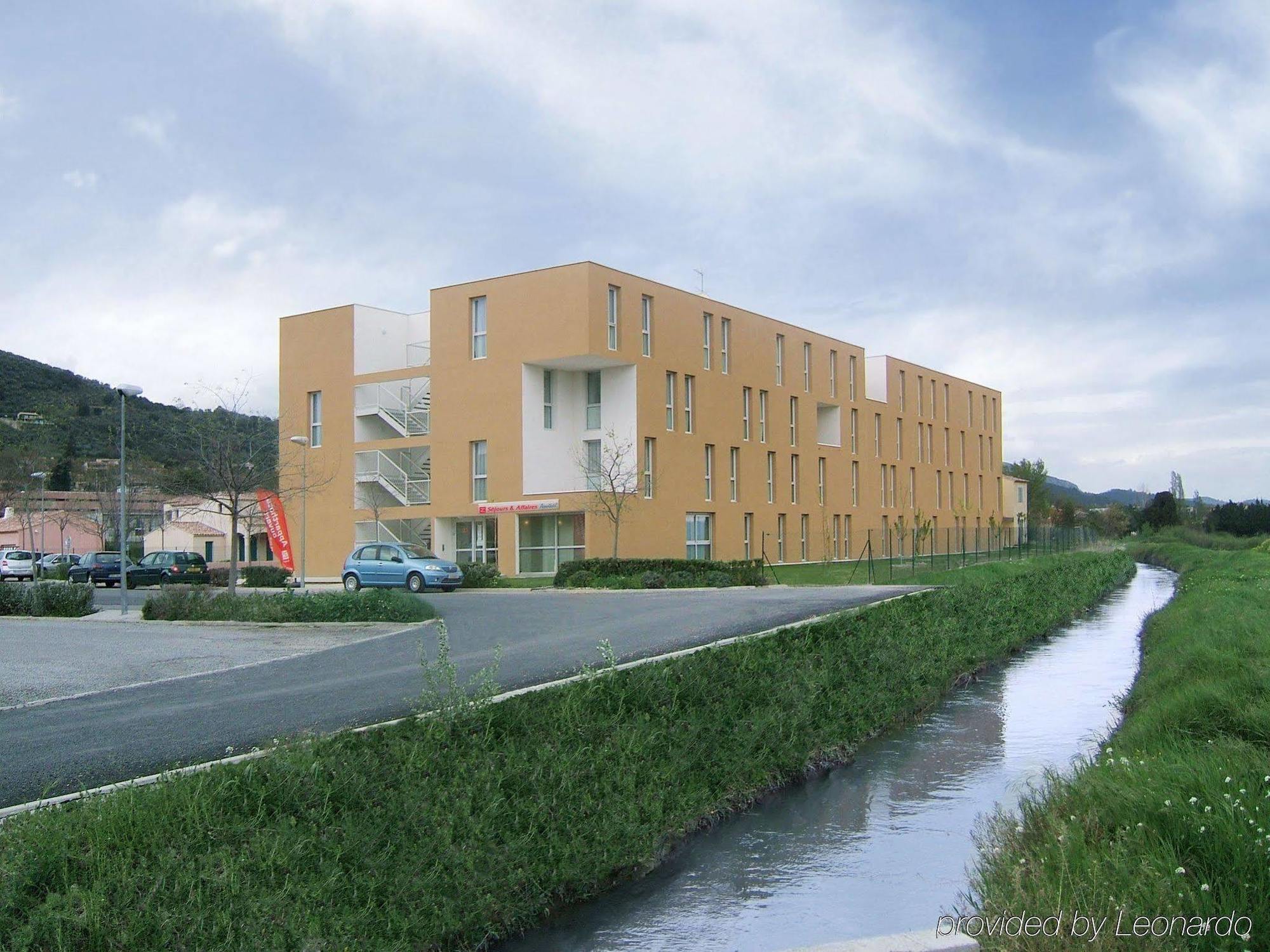 Apparthotel Sejours & Affaires Manosque Exterior photo