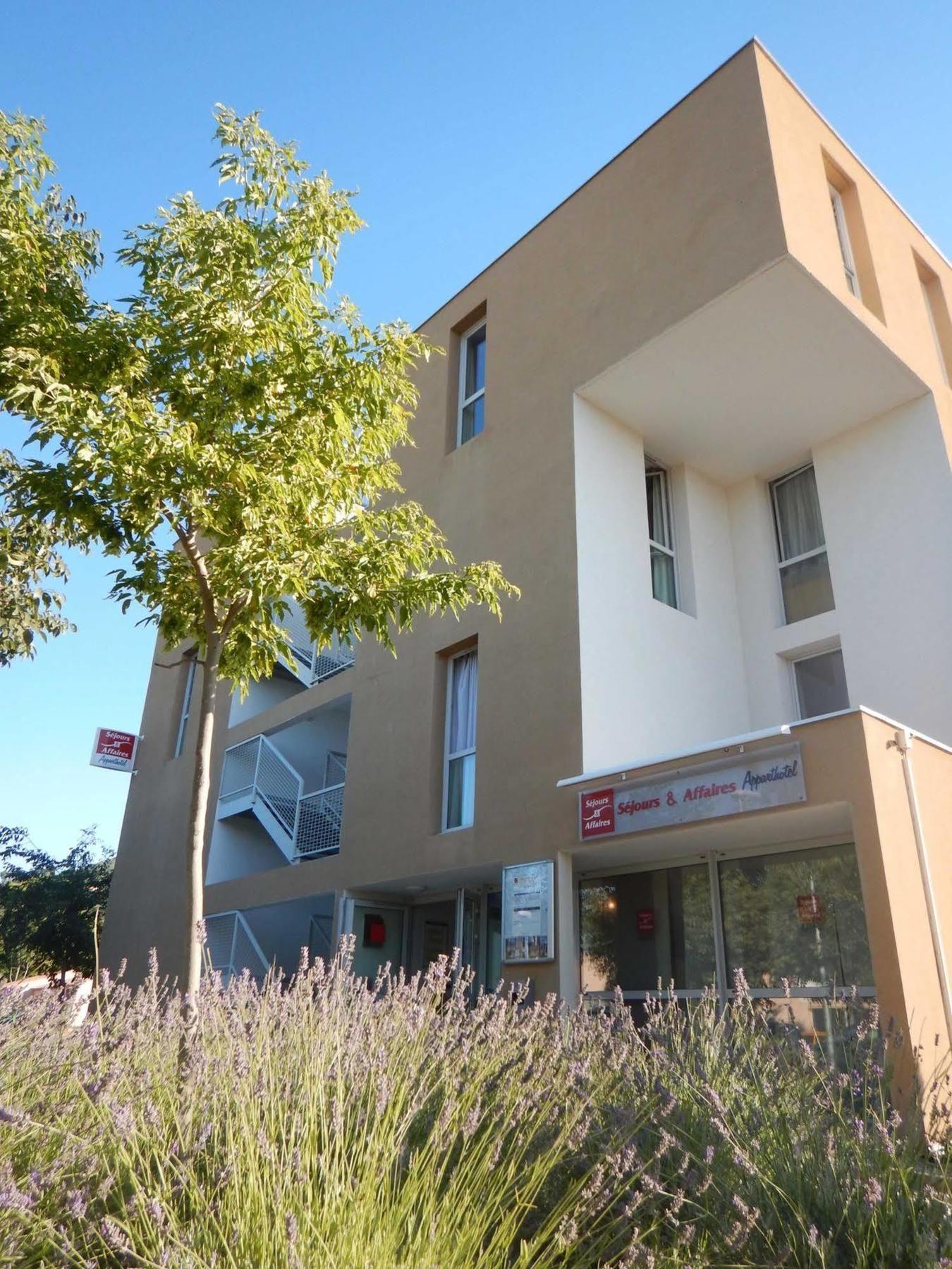 Apparthotel Sejours & Affaires Manosque Exterior photo